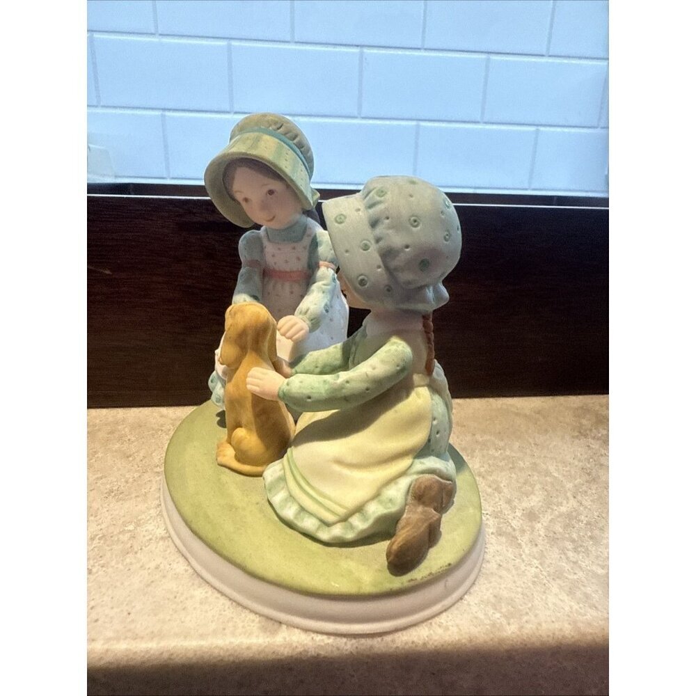 Holly Hobbie Figurine All Better Sweet Remembrance Collection porcelain - Picture 2 of 7